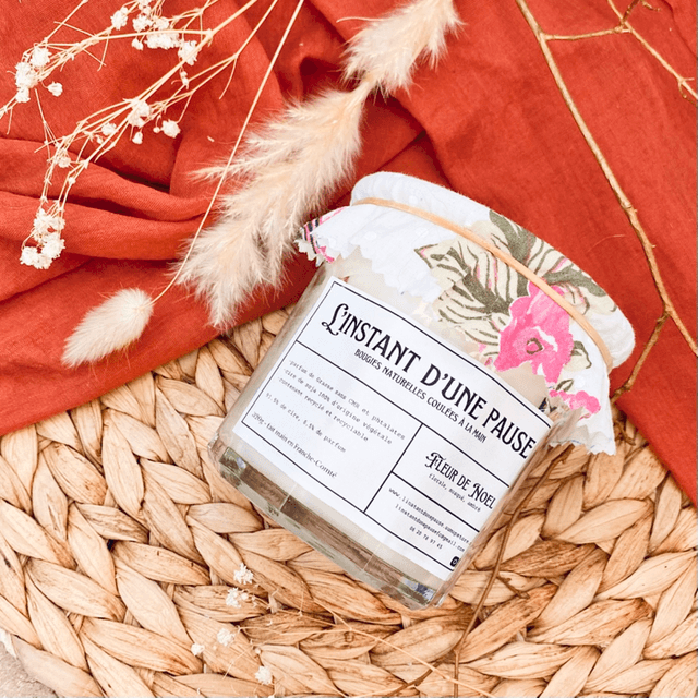 Bougie parfumée "Fleur de Noël"
