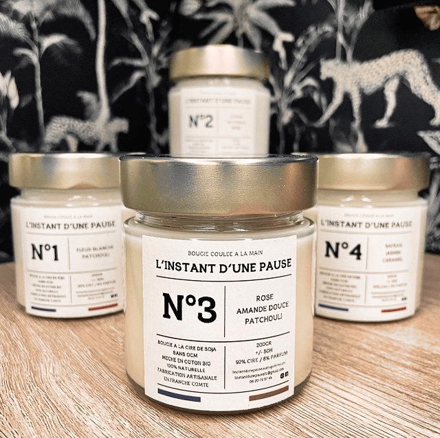 Bougie Signature N°3, inspirée de La Petite Robe Noire – Élégance et parfum iconique