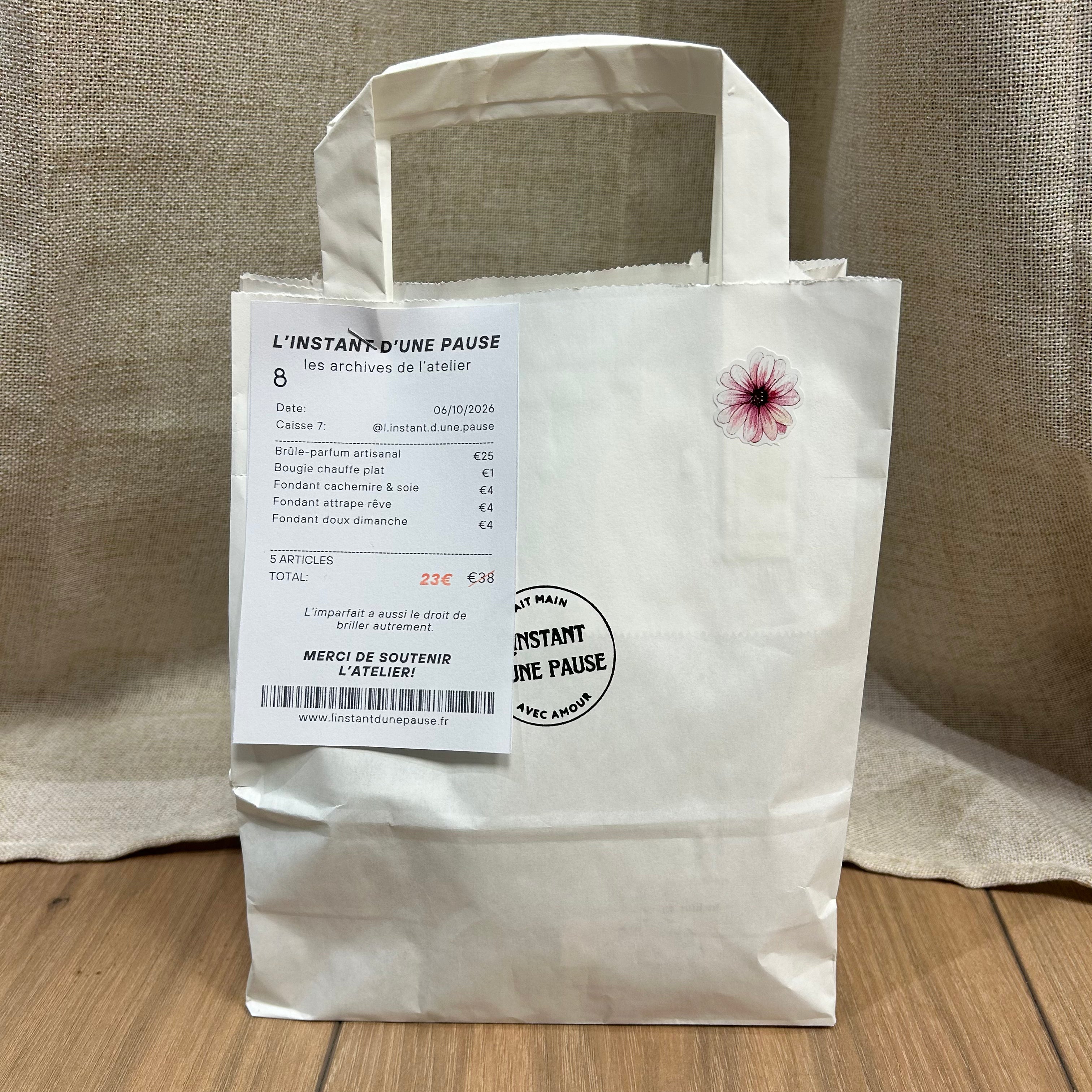 Sac anti-gaspi n°8 – 1 brûle-parfum, 1 bougie chauffe plat & 3 fondants parfumés