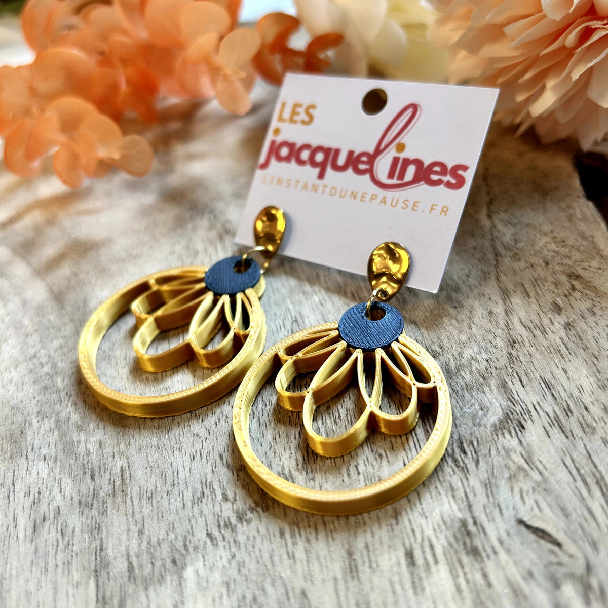 Apolline – boucles d’oreilles dorées et bleu canard - L'INSTANT D'UNE PAUSE