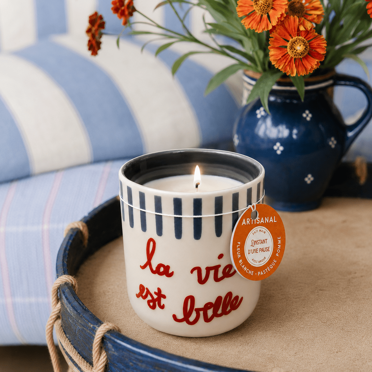 Bougie Fleur Blanche, Pastèque & Pomme – Tasse en porcelaine « La vie est belle » - L'INSTANT D'UNE PAUSE