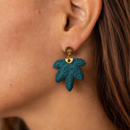Céleste – boucles d’oreilles bleu pailleté galaxy - L'INSTANT D'UNE PAUSE