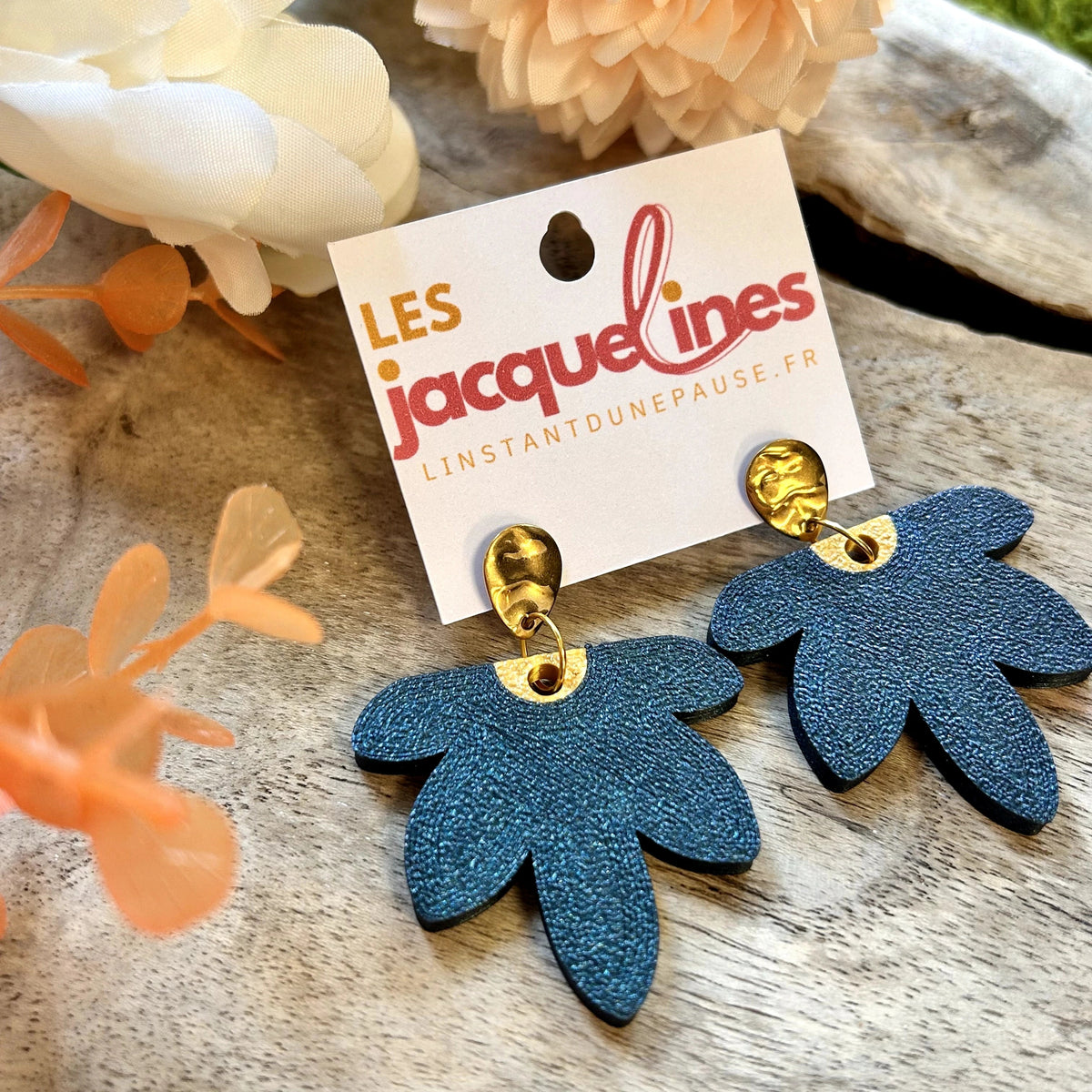 Céleste – boucles d’oreilles bleu pailleté galaxy - L'INSTANT D'UNE PAUSE