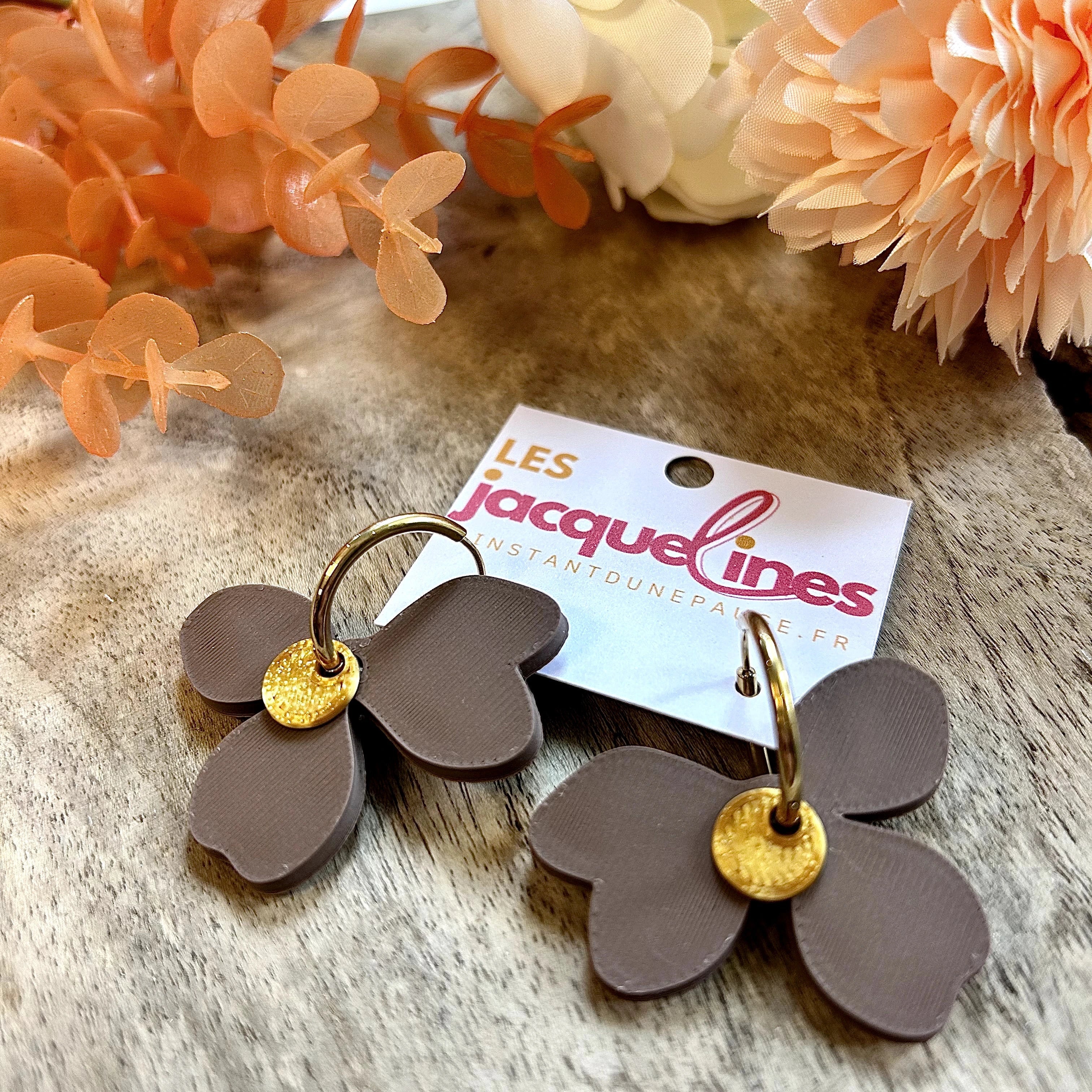 Odette – boucles d’oreilles fleur taupe dorée - L'INSTANT D'UNE PAUSE