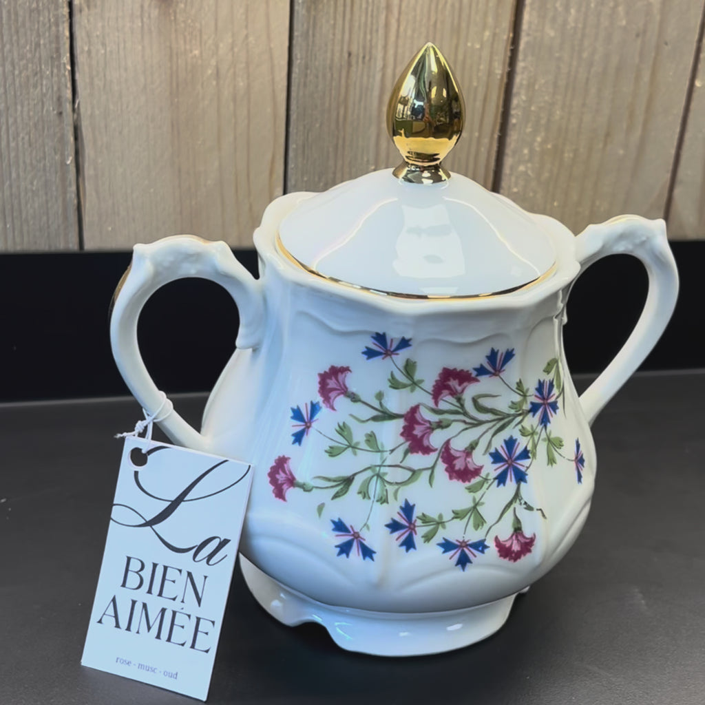 Bougie Rose, Musc & Oud – Pot en porcelaine vintage