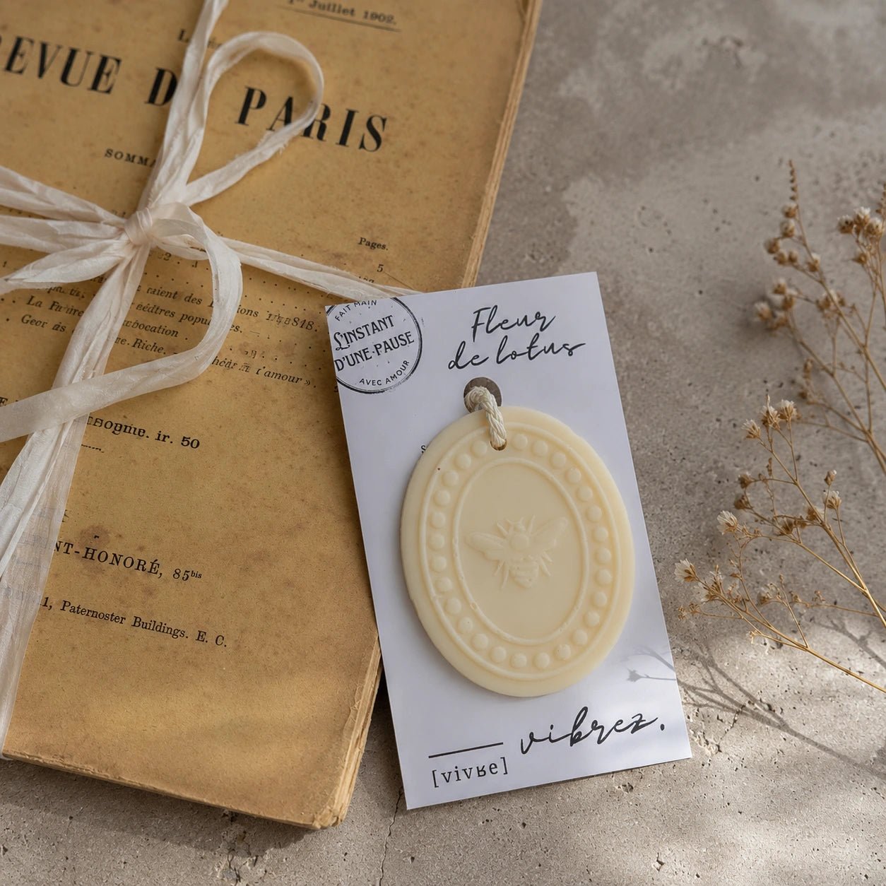 Suspension parfumée Fleur de Lotus – parfum d’intérieur artisanal - L'INSTANT D'UNE PAUSE