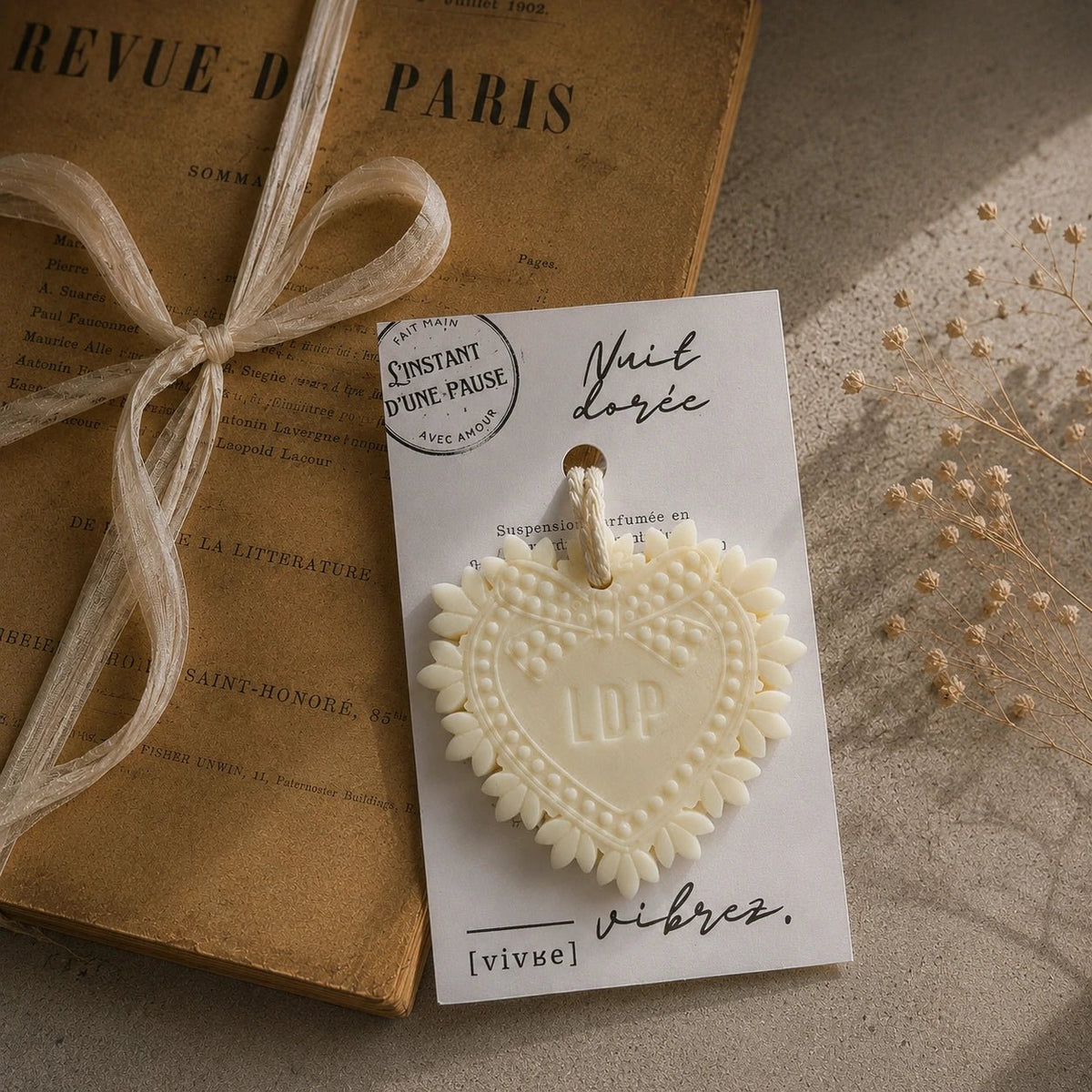 Suspension parfumée Nuit Dorée – parfum d’intérieur artisanal - L'INSTANT D'UNE PAUSE