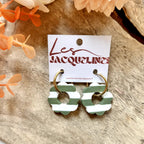 Suzanne – boucles d’oreilles rayées kaki et blanc - L'INSTANT D'UNE PAUSE